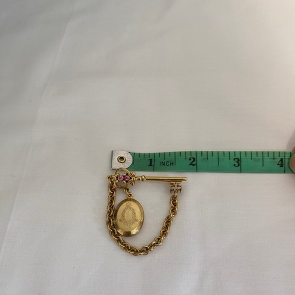 Vintage Gold Tone Key with Dangle Chain and Locket Brooch - Picture 7 of 7